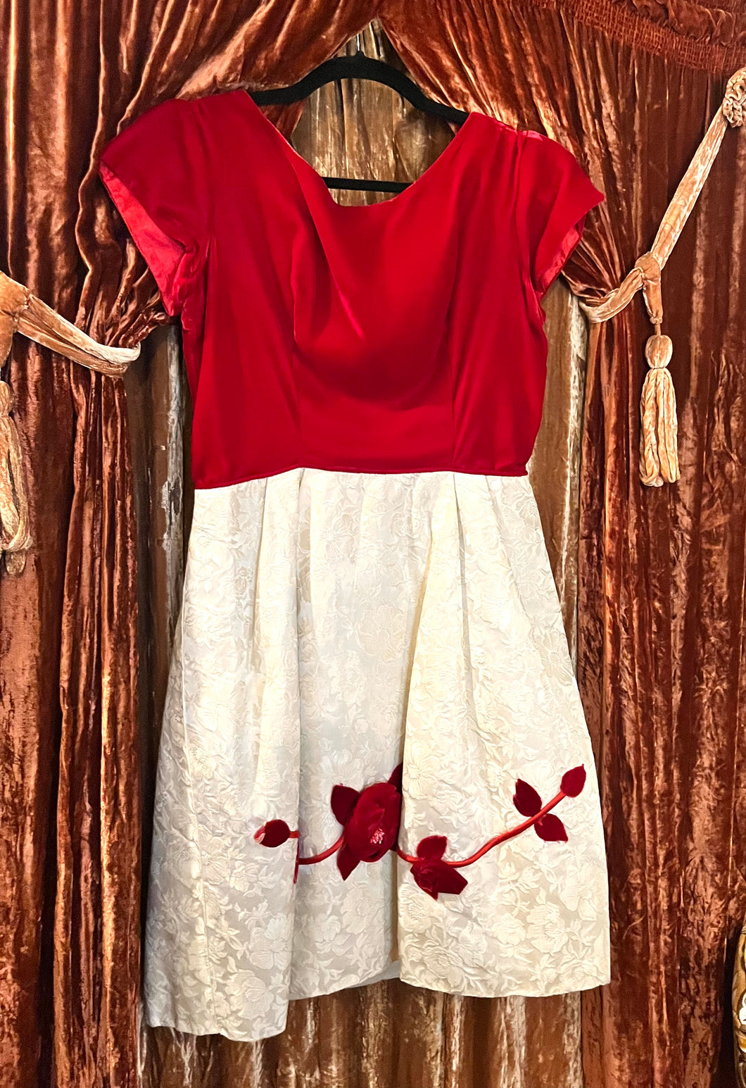Medium 1950’s Red Velvet Party Dress