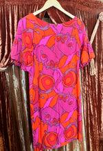 Large Mod Linen Floral Print Dress with Puff Sleeves